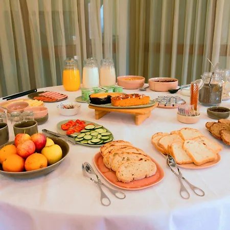 Sarrazola House Konukevi Colares