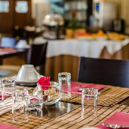 Sarrazola House Konukevi