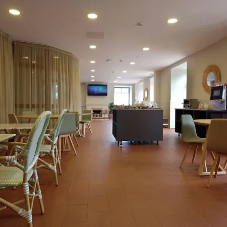 Sarrazola House Colares