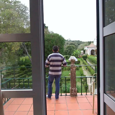 Konukevi Sarrazola House 3*