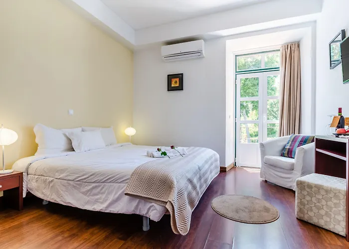 Guest house Sarrazola House Colares