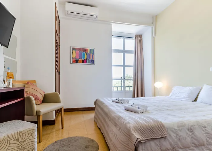 Sarrazola House 3* Colares