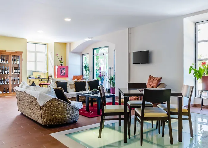 Sarrazola House Guest house Colares