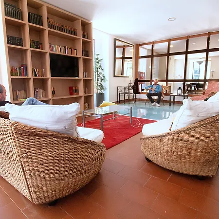 Sarrazola House 3* 콜라레스