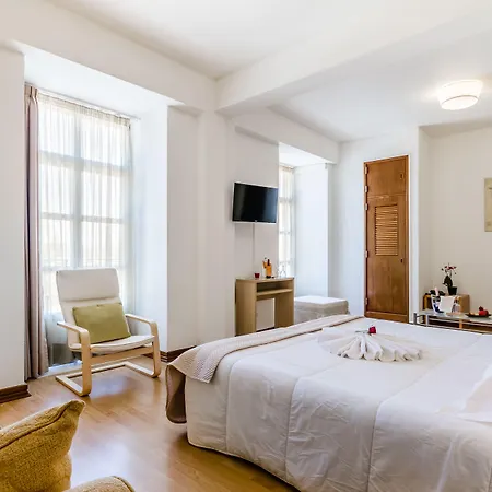 Sarrazola House 科拉雷斯