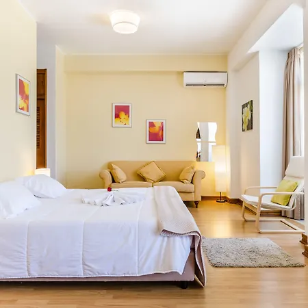 게스트하우스 Sarrazola House 3*