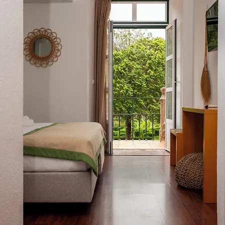 게스트하우스 Sarrazola House 3*