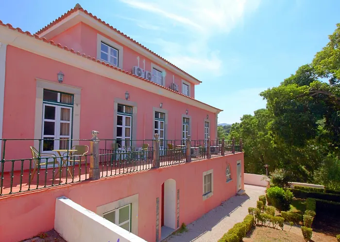 Sarrazola House Casa de hóspedes Colares