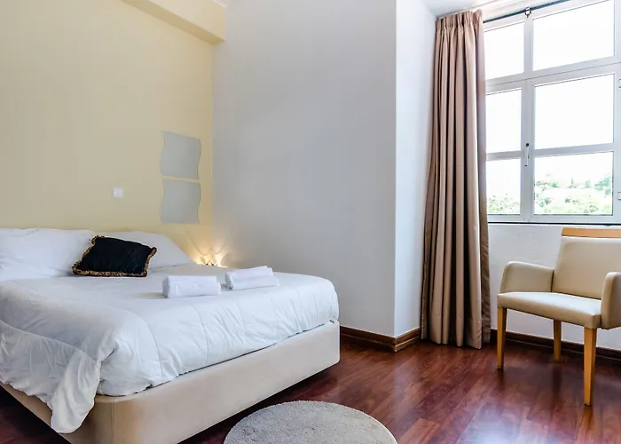 Sarrazola House Colares